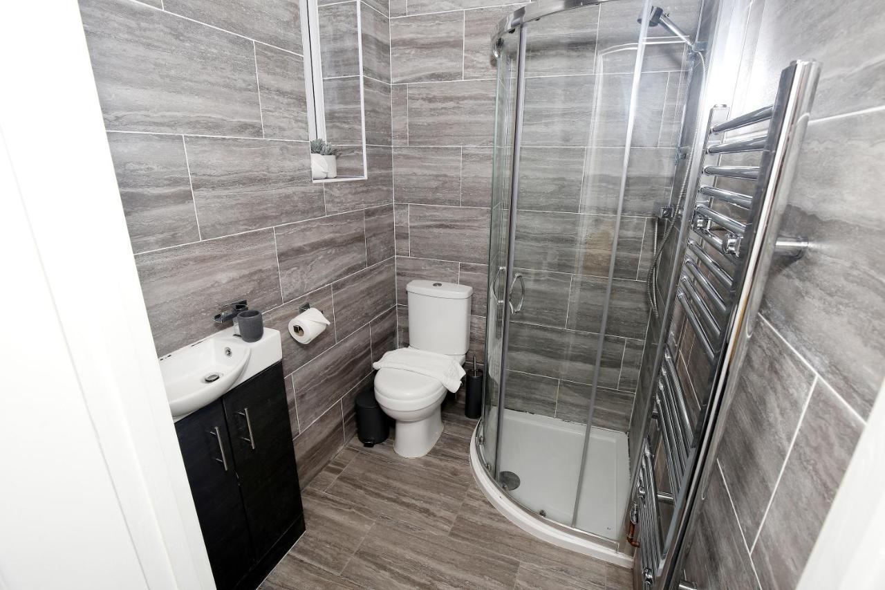 3-Bed House With Parking Near London O2 Apartment Exterior photo